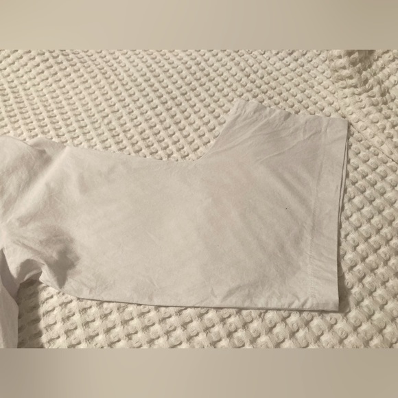 B&K Moda.  White Button Up Tunic Style Blouse. Size 4 - Picture 5 of 13